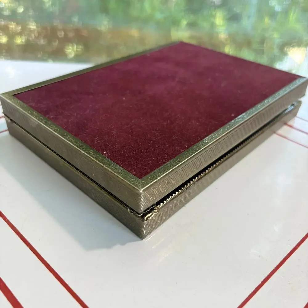 Vintage Double 5x7 Hinged Picture Frame Ornate Gold Tone Metal Folding Frame